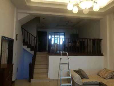 5室2廳3陽臺 香檳小鎮(zhèn)別墅客廳