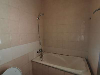 3室2廳1陽(yáng)臺(tái) 春苑花園