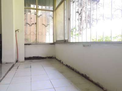 4室2廳1陽(yáng)臺(tái) 金星小區(qū)