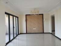 4室2廳2陽(yáng)臺(tái) 恒大云報(bào)華府客廳