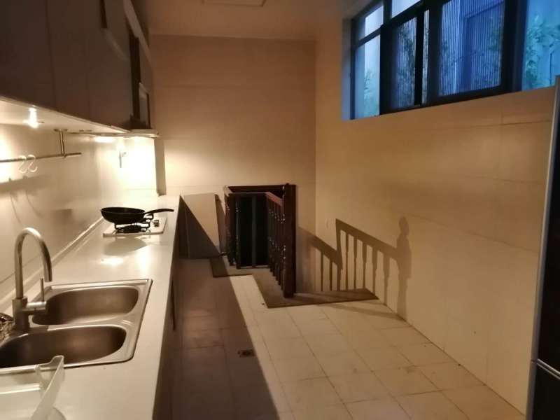 5室3廳3陽臺 滇池高爾夫別墅別墅廚房