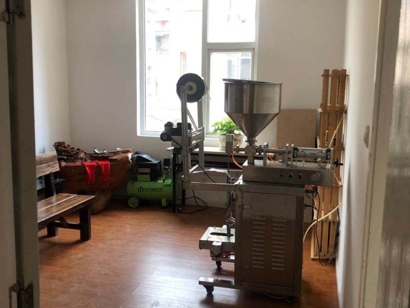 9室3廳2陽臺(tái) 鑫苑小區(qū)別墅客廳