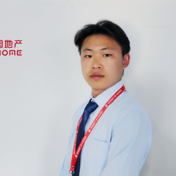 尊園地產曾富貴