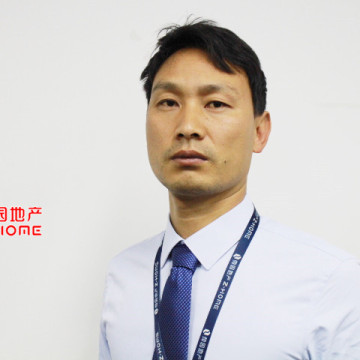 尊園地產李貴寶