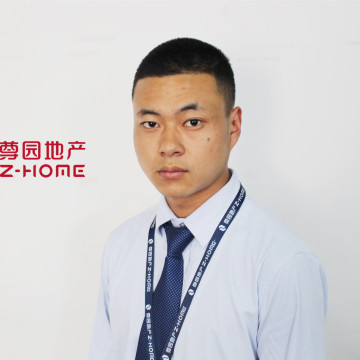 尊园地产邓洪福