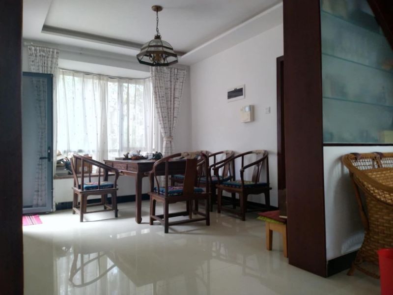 4室2廳1陽臺 滇池衛(wèi)城藍(lán)灣餐廳