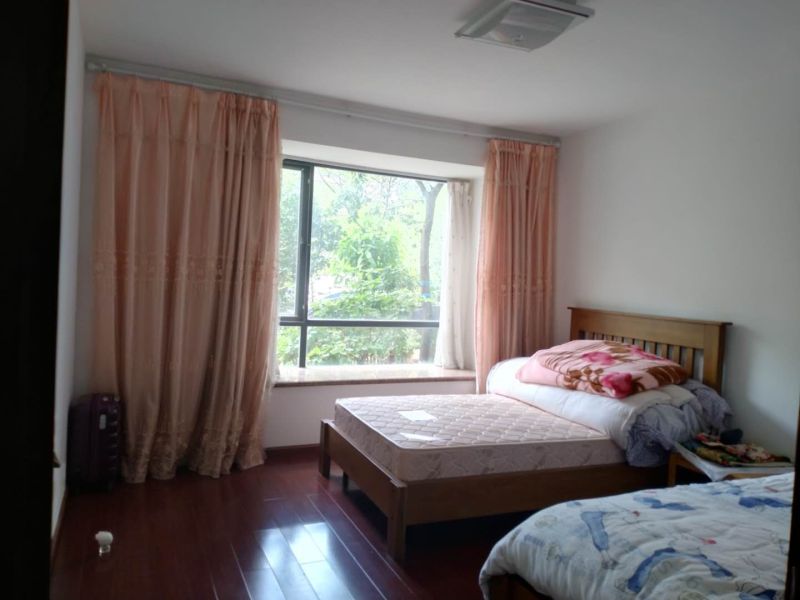 4室2廳1陽臺 滇池衛(wèi)城藍(lán)灣臥室