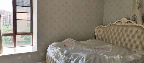 3室1廳2陽臺 平和花園臥室