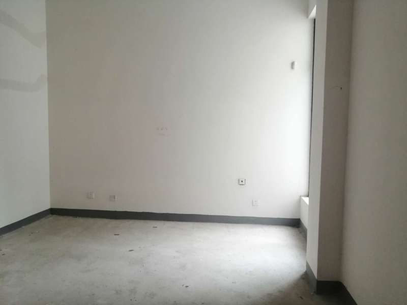 5室3廳 綠地海珀瀾庭別墅書(shū)房