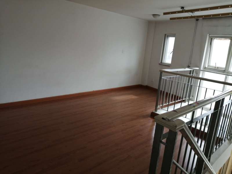 1室1廳1陽臺(tái) 桂華新園臥室