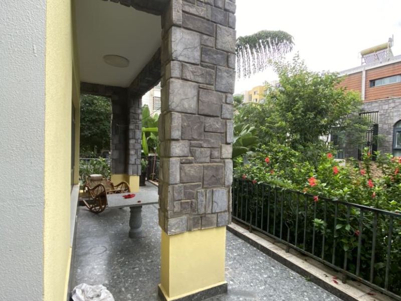 7室4廳1陽(yáng)臺(tái) 銀海暢園東區(qū)別墅臥室