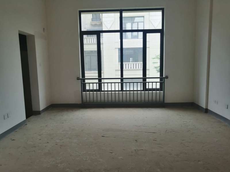 5室3廳 綠地海珀瀾庭別墅臥室