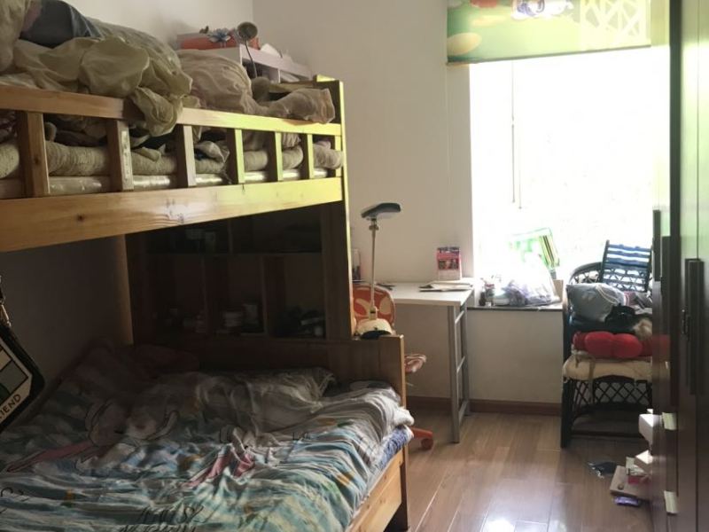 5室3廳3陽臺 華龍人家書房