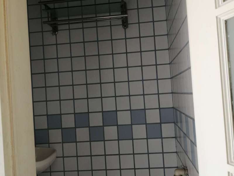 1室1廳1陽臺(tái) 桂華新園衛(wèi)生間