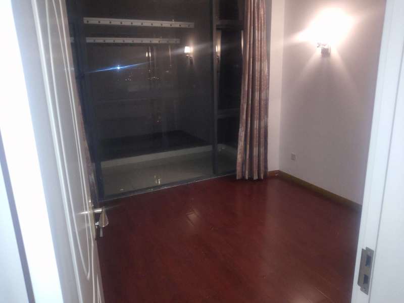 4室2廳2陽臺 滇池衛(wèi)城鉑睿臥室