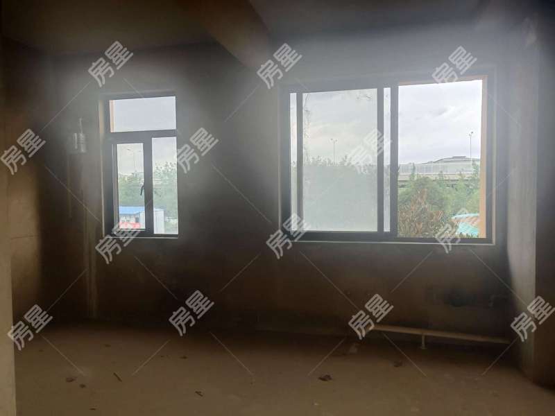 5室2廳2陽臺 平和花園臥室