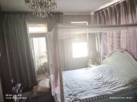 5室2廳2陽(yáng)臺(tái) 加州楓景別墅臥室