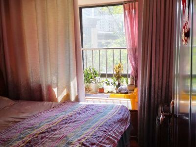 2室2廳1陽(yáng)臺(tái) 綠地香樹花城