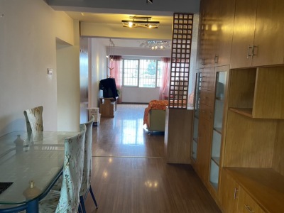 2室2廳1陽(yáng)臺(tái) 鳳翥街271號(hào)