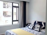 6室3廳2陽(yáng)臺(tái) 綠地海珀瀾庭別墅客廳