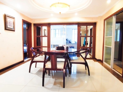 4室2廳1陽臺 富邦花園