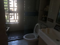 5室3廳3陽臺 招商雍景灣別墅衛(wèi)生間