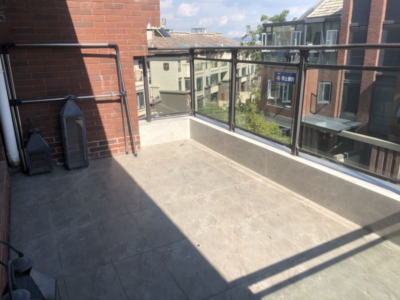 5室3廳3陽臺 招商雍景灣別墅陽臺