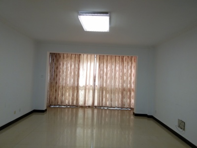 3室2廳1陽臺 邊防家園