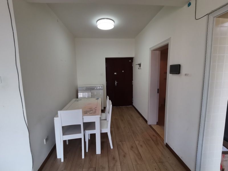 4室2廳2陽臺(tái) 未名城A3客廳