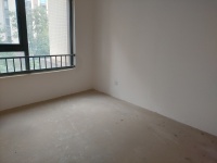 5室2廳2陽臺 中海半島華府臥室