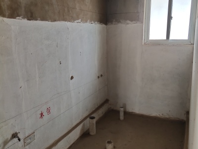 6室2廳2陽臺 良晨水逸一期衛(wèi)生間