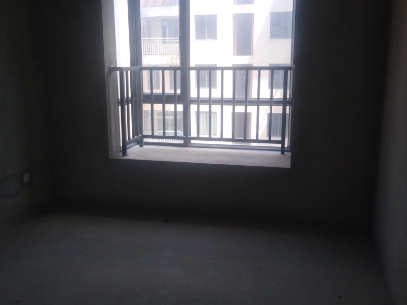 2室2廳2陽(yáng)臺(tái) 太平盛世佳園臥室