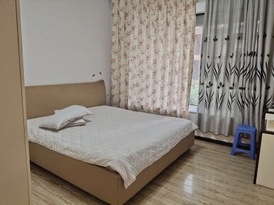 3室2廳1陽(yáng)臺(tái) 滇池衛(wèi)城橡尚