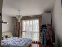 4室2廳2陽臺(tái) 世紀(jì)城玉春苑臥室