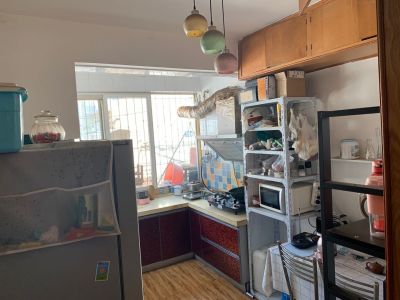 2室1廳1陽(yáng)臺(tái) 汽車(chē)附件廠宿舍