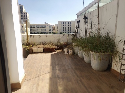 6室3廳3陽臺 東泰花園二區(qū)