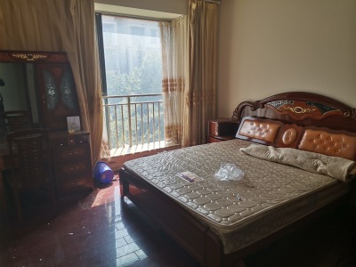 4室2廳 楓林盛景東區(qū)