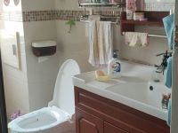 4室2廳2陽臺(tái) 平和花園衛(wèi)生間