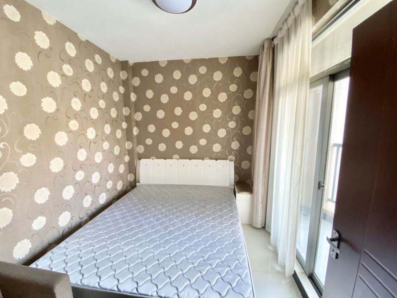 1室1廳1陽臺(tái) 凱旋花園臥室