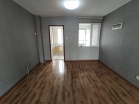 2室2廳2陽臺 世紀(jì)城玉春苑餐廳