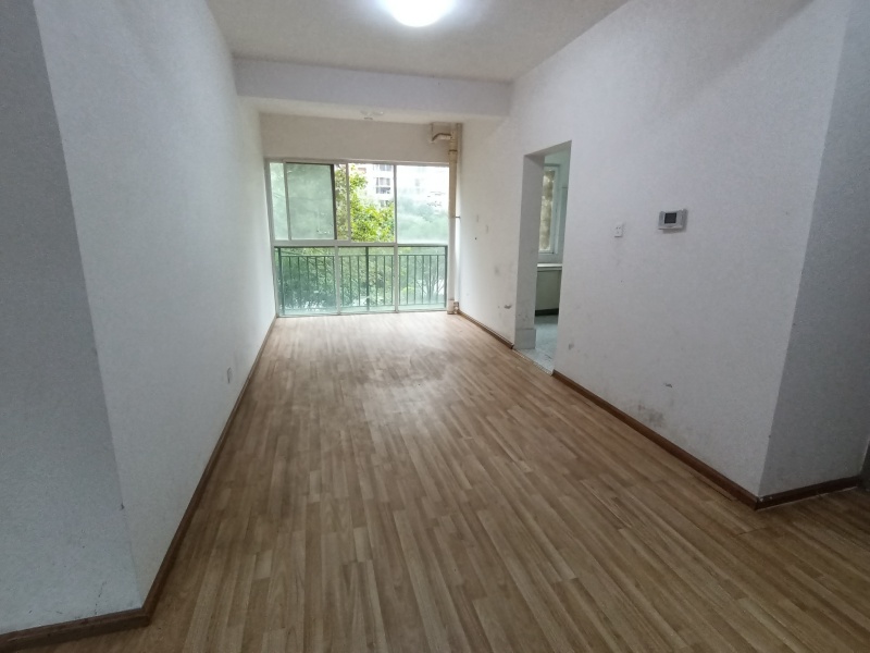 东泰花园一区餐厅