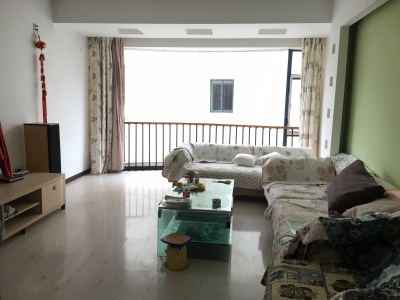 3室2廳1陽(yáng)臺(tái) 圓通苑