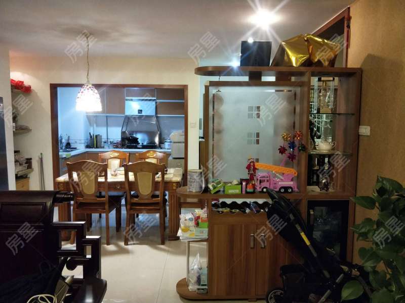 5室2廳2陽臺 世紀城詠春苑餐廳