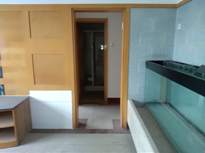 4室2廳1陽(yáng)臺(tái) 春苑小區(qū)