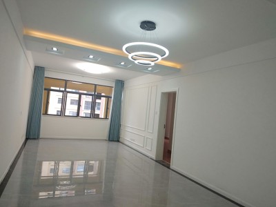 3室2廳2陽臺 未名城A3客廳