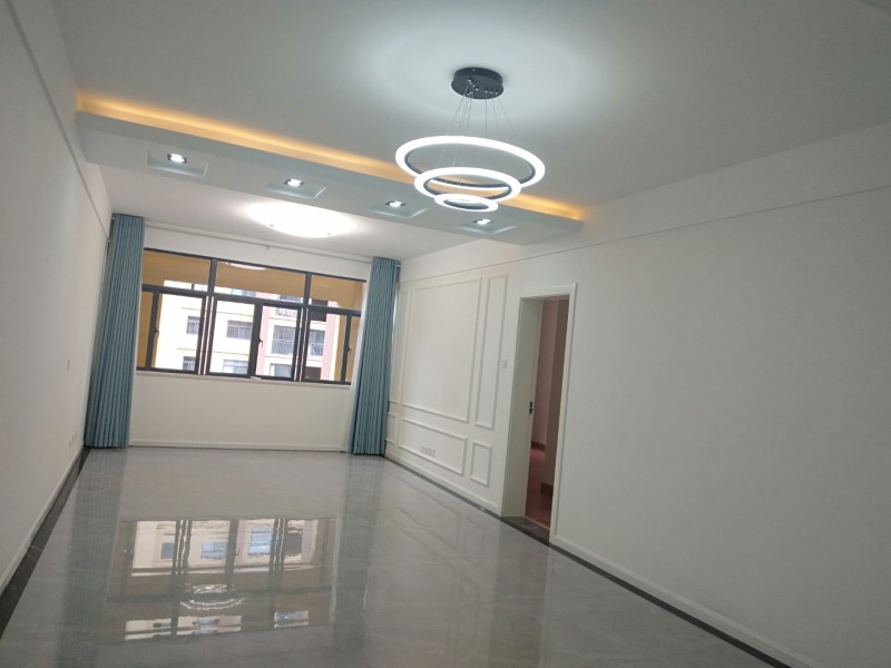 3室2廳2陽臺 未名城A3客廳