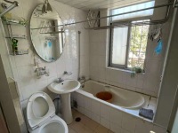 4室2廳2陽(yáng)臺(tái) 金殿青龍山（云南省生物制藥廠生活區(qū)）客廳