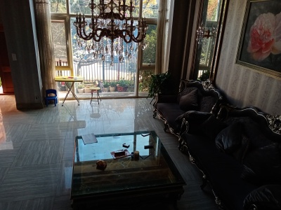 5室2廳3陽臺 林泉智苑別墅餐廳