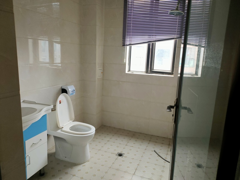 3室2廳2陽(yáng)臺(tái) 廣福城沁福園臥室