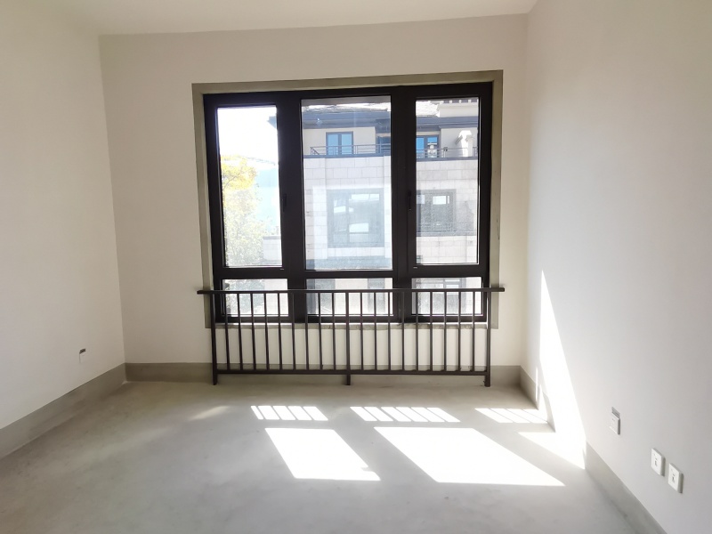 5室2廳3陽臺 華夏御府天璟灣別墅臥室